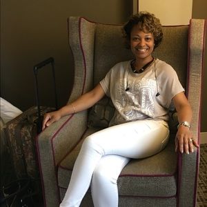 Meet your Posher, Nicole